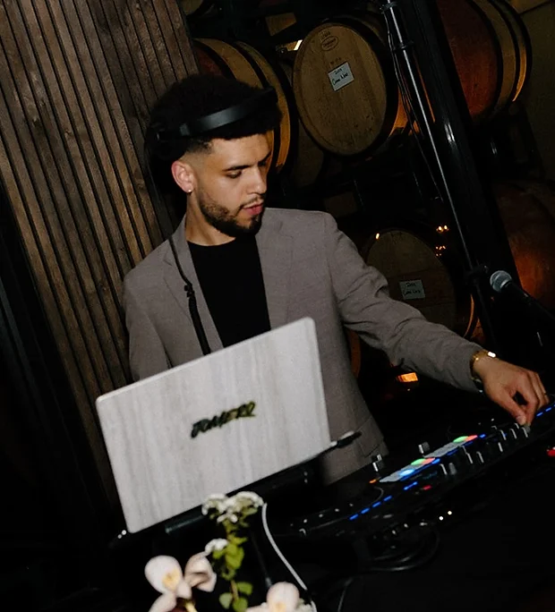 nyc-wedding-dj-jonathan-romero-4.jpg