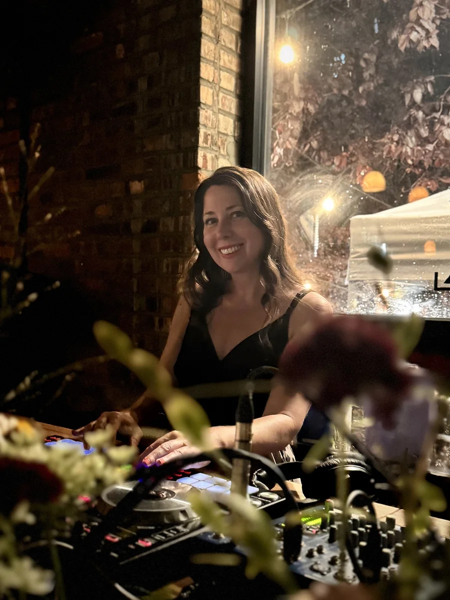 female wedding dj nyc jen jones