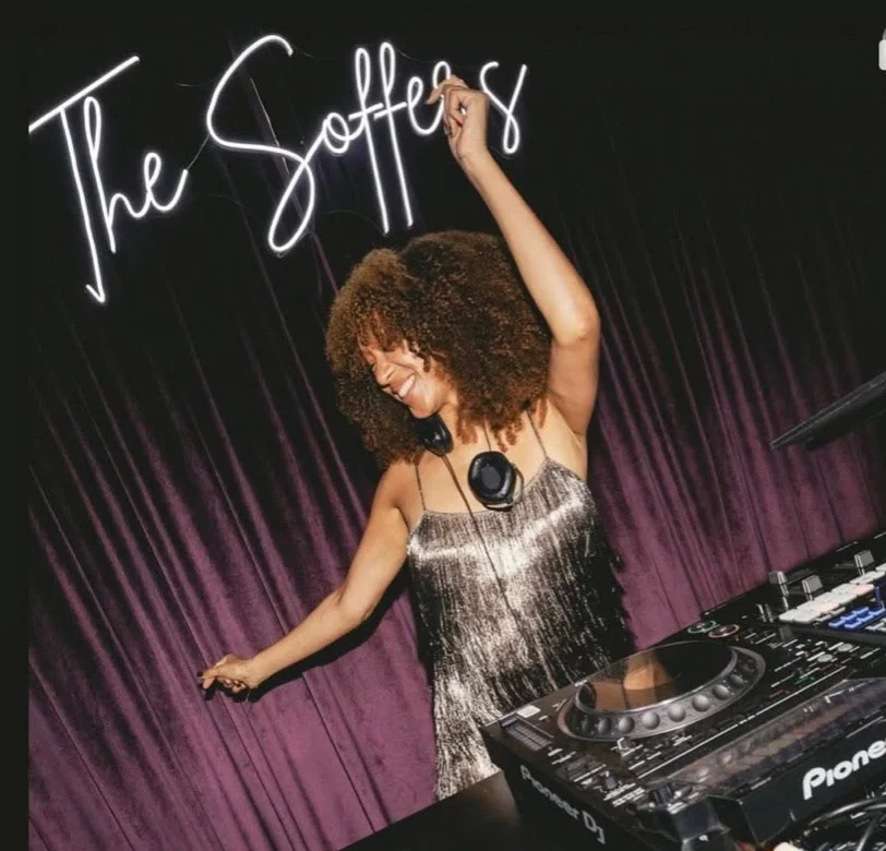 nyc female wedding dj taela naomi