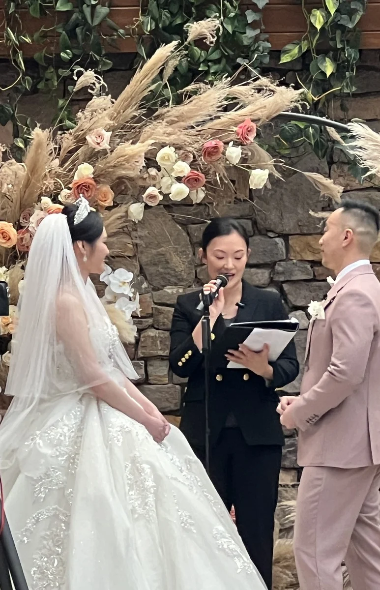 nyc chinese wedding mc vivian