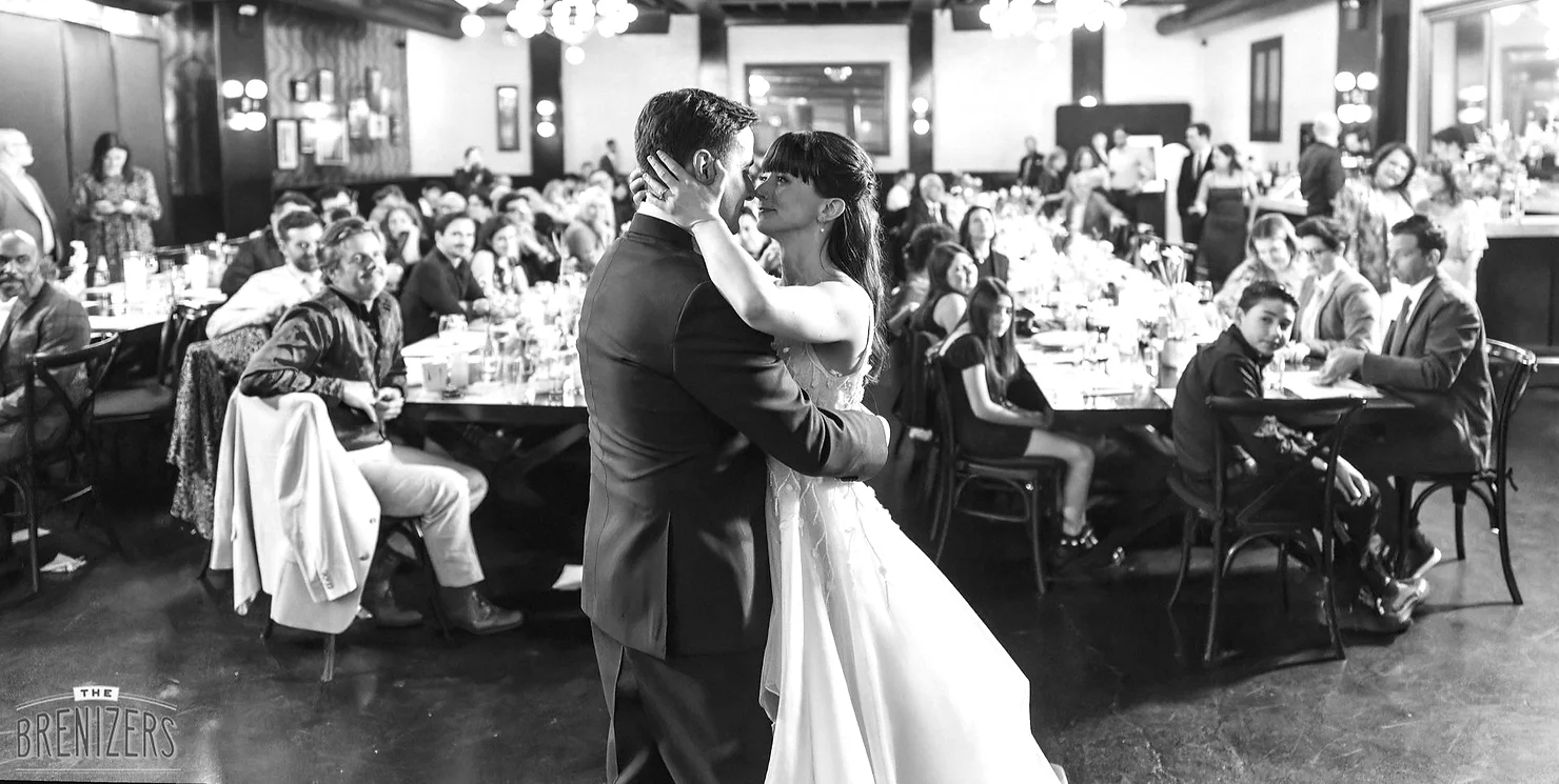 NYC Wedding DJ for 501 Union wedding first dance